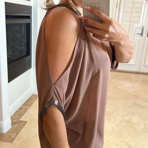 💕NWT Gorgeous blouse💕 - Picture 4 of 7